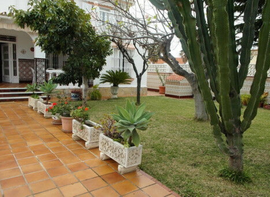Resale - House -
Torre del Mar