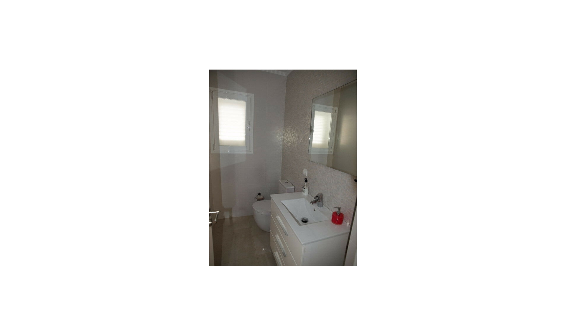 Resale - House -
Torre del Mar