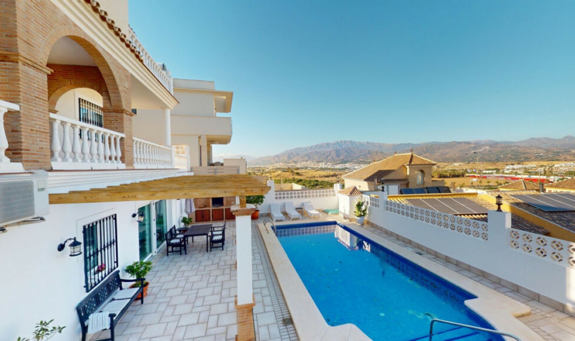 Resale - House -
Torre del Mar