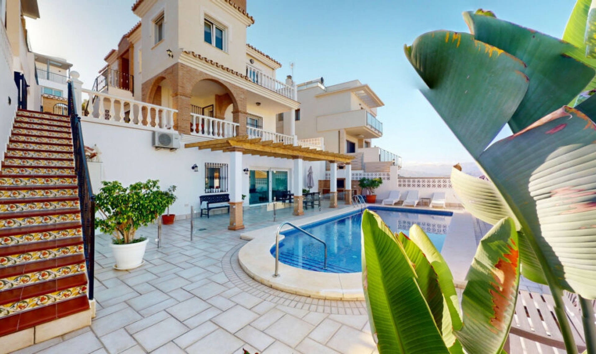 Resale - House -
Torre del Mar