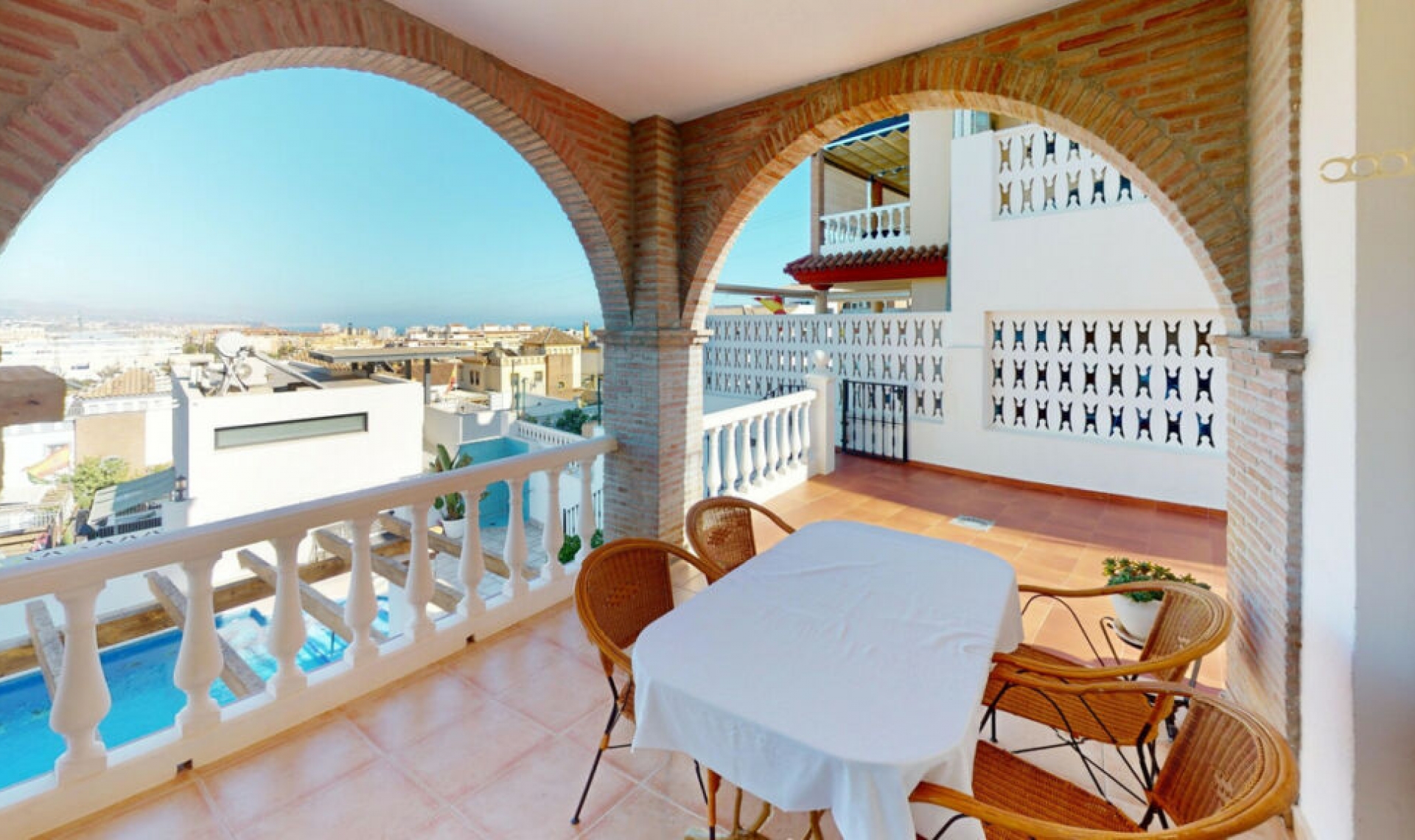 Resale - House -
Torre del Mar