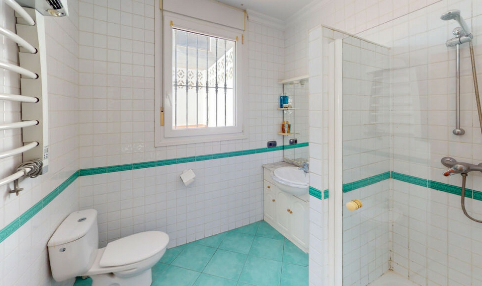 Resale - House -
Torre del Mar