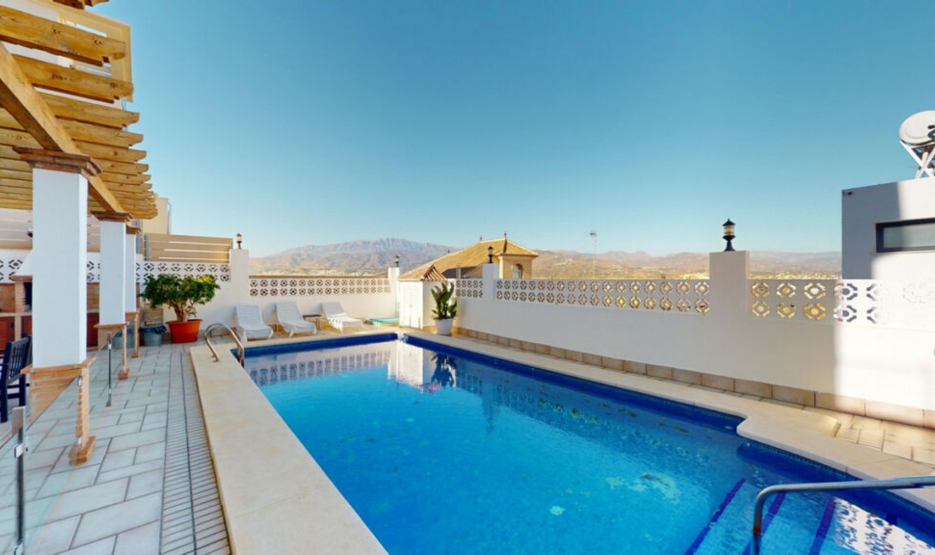 Resale - House -
Torre del Mar