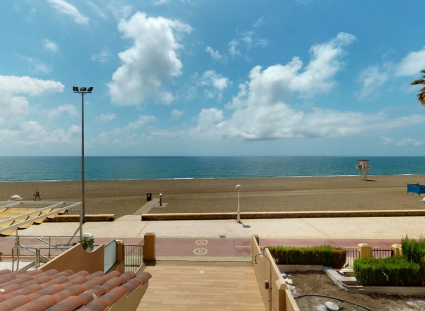 Resale - House -
Torre del Mar