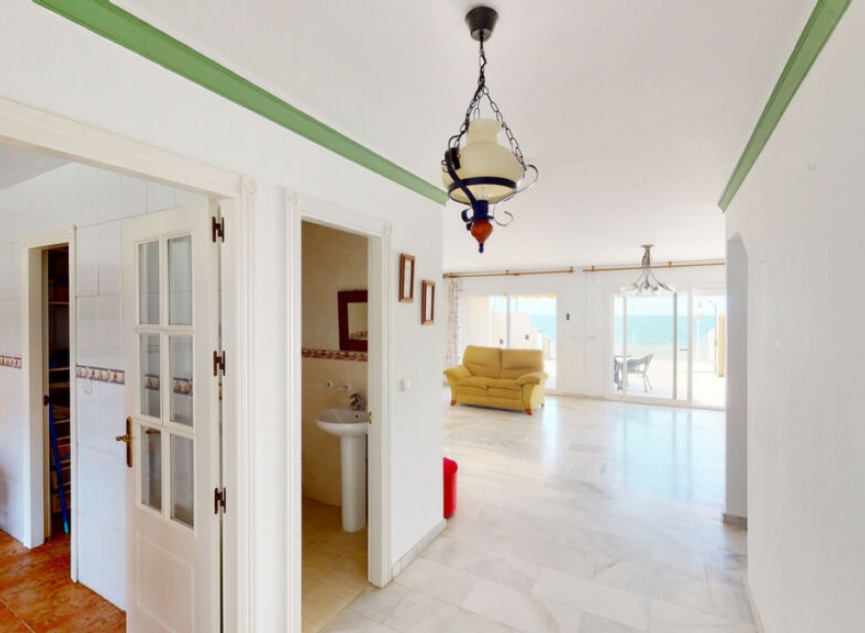 Resale - House -
Torre del Mar