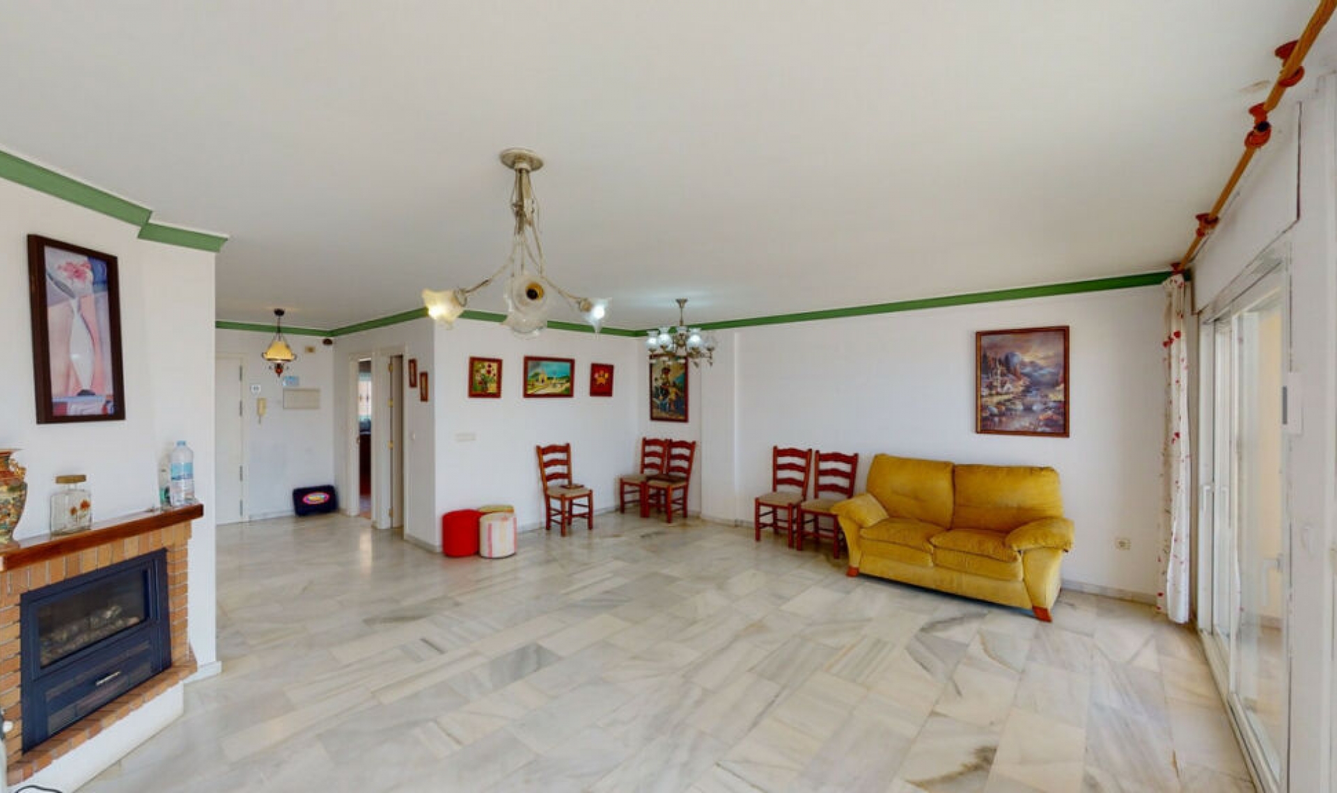 Resale - House -
Torre del Mar