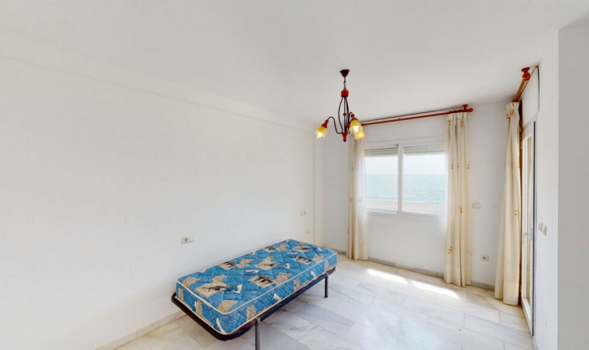 Resale - House -
Torre del Mar