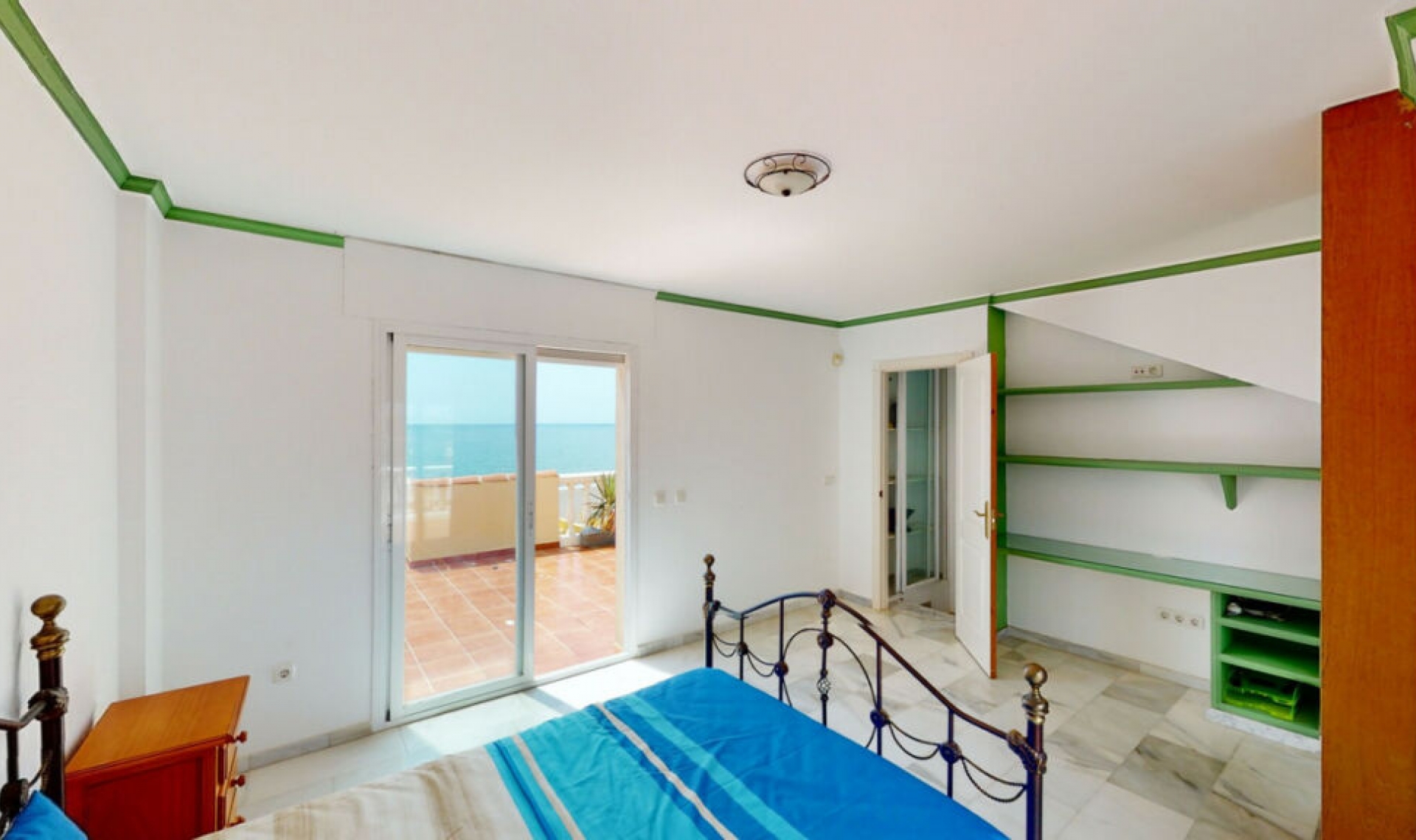 Resale - House -
Torre del Mar