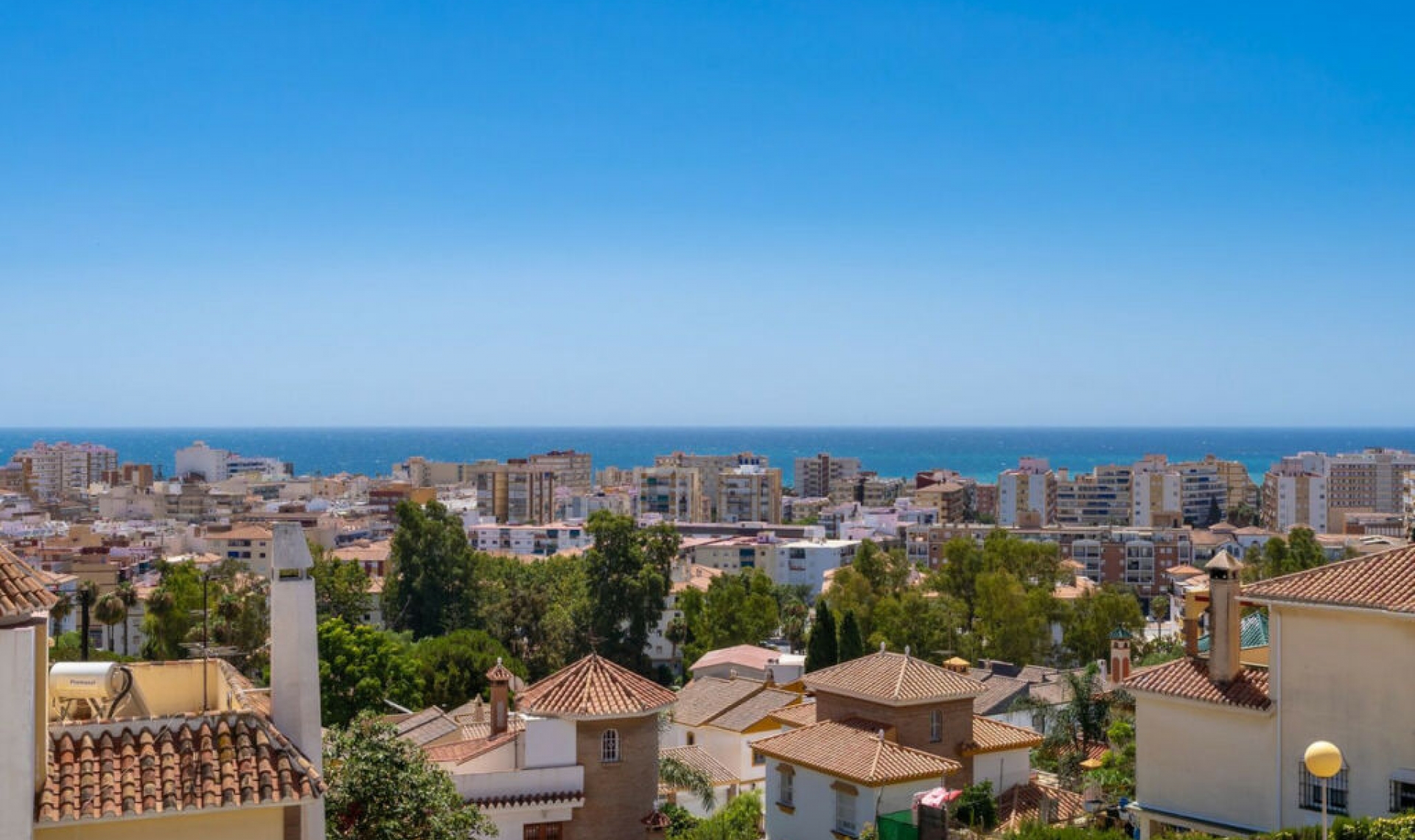 Resale - House -
Torre del Mar