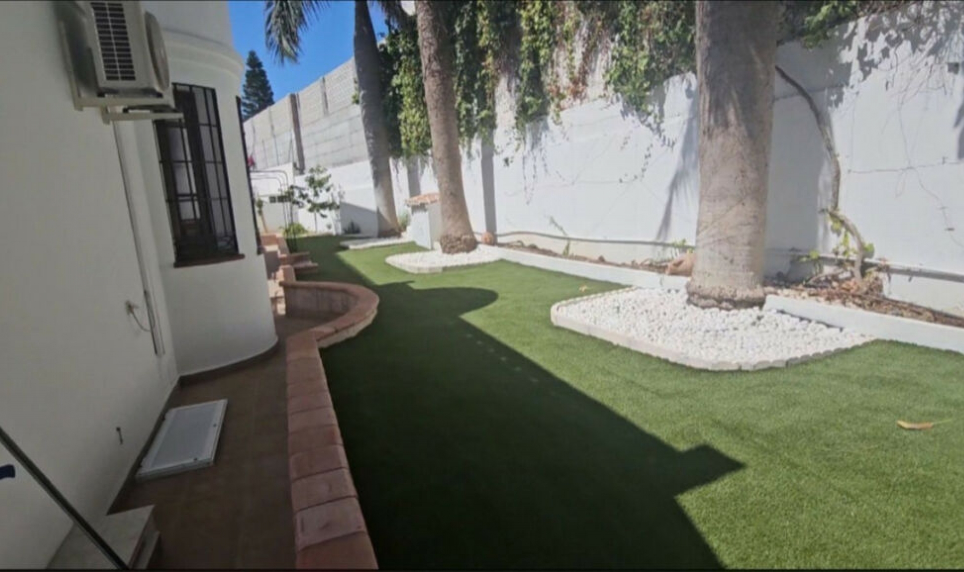 Resale - House -
Torre del Mar