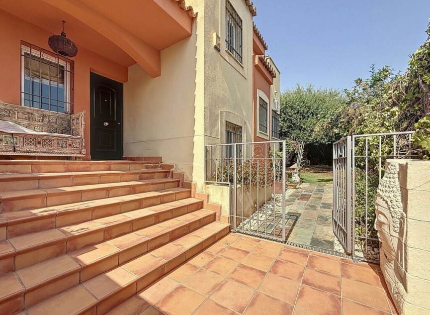 Resale - House -
Torre del Mar