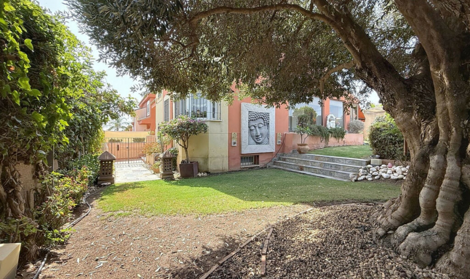 Resale - House -
Torre del Mar