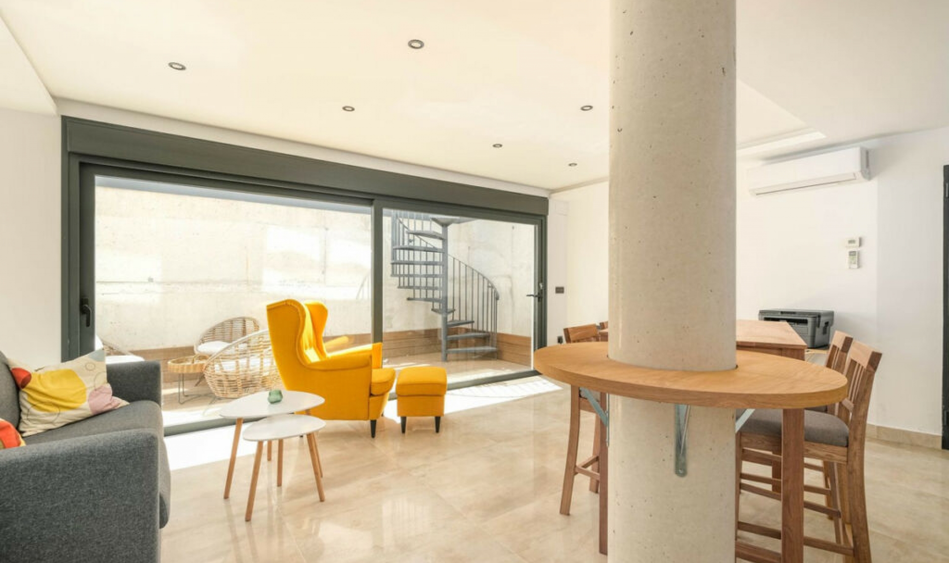 Resale - House -
Torreblanca