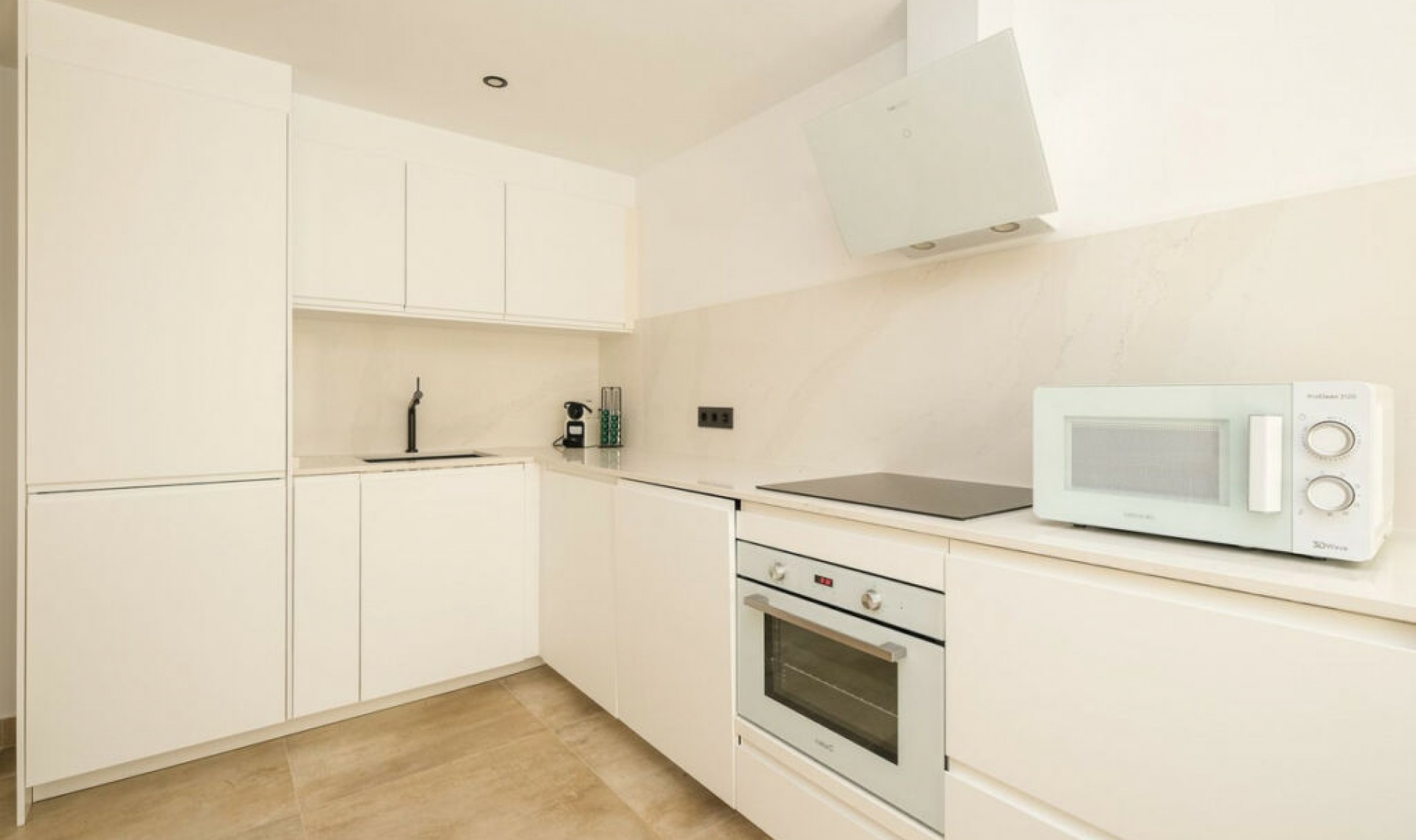 Resale - House -
Torreblanca