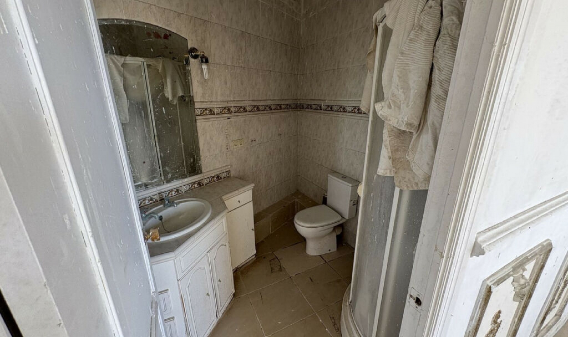 Resale - House -
Torreblanca