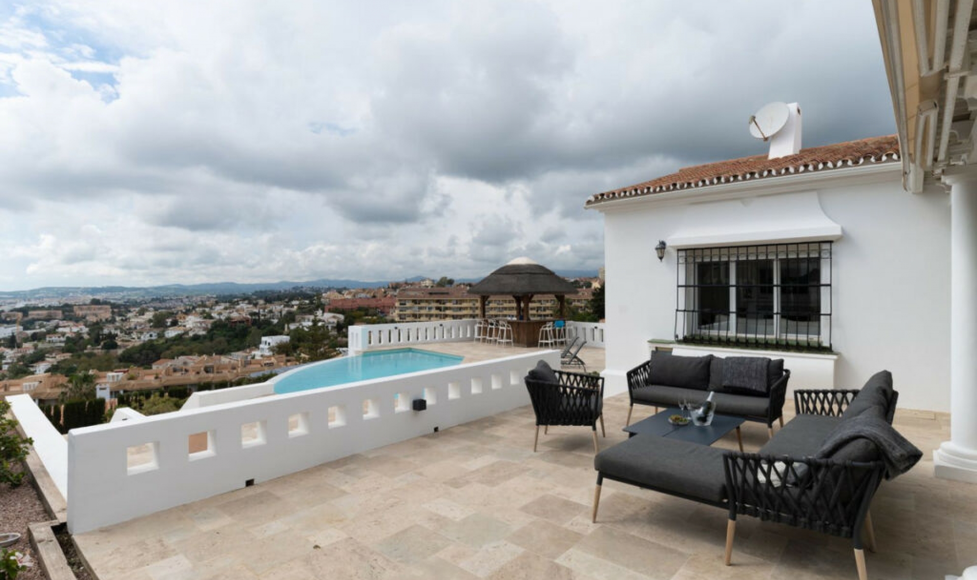 Resale - House -
Torreblanca