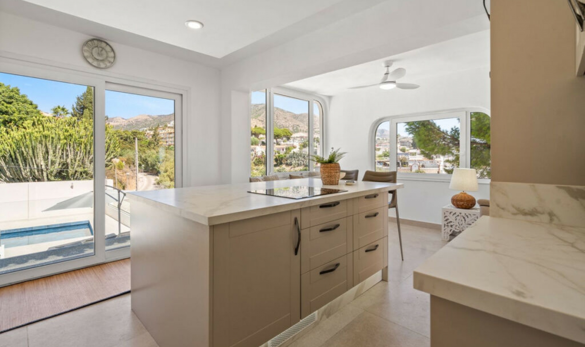 Resale - House -
Torreblanca