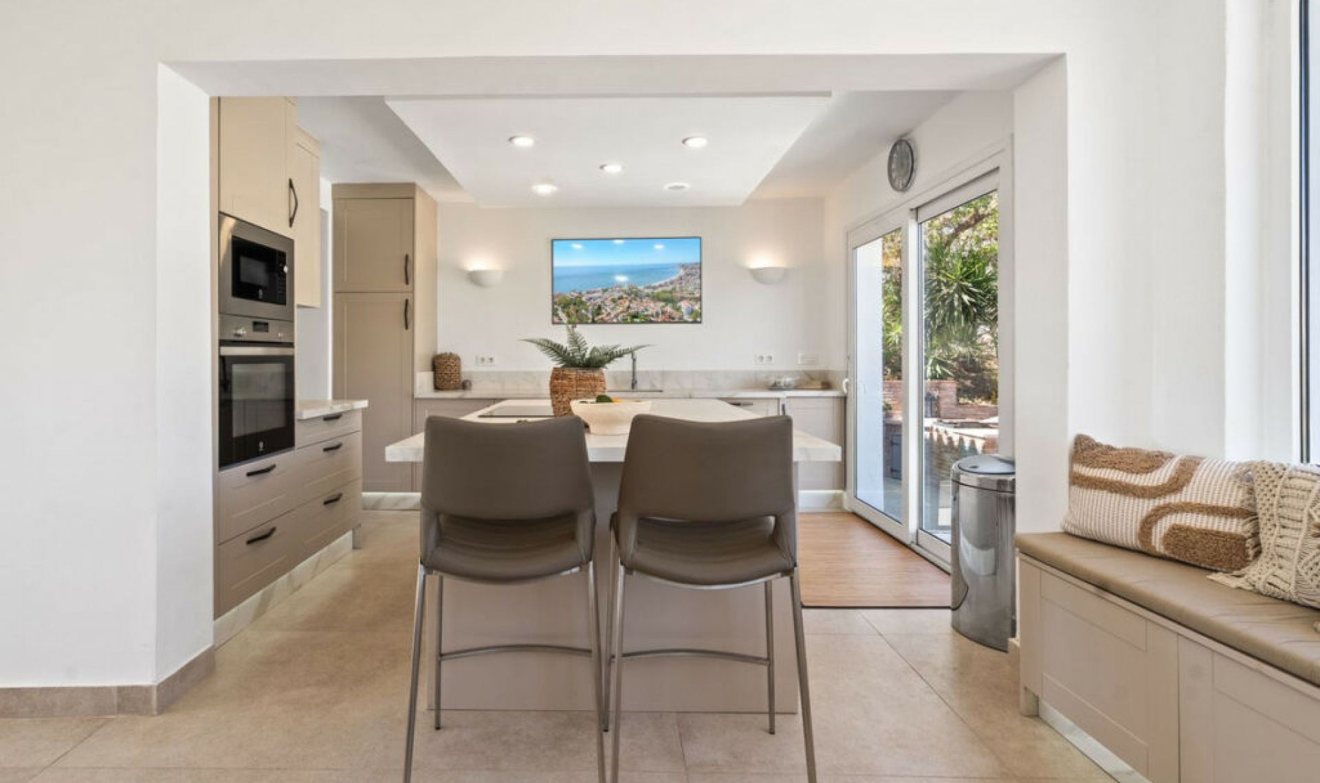 Resale - House -
Torreblanca