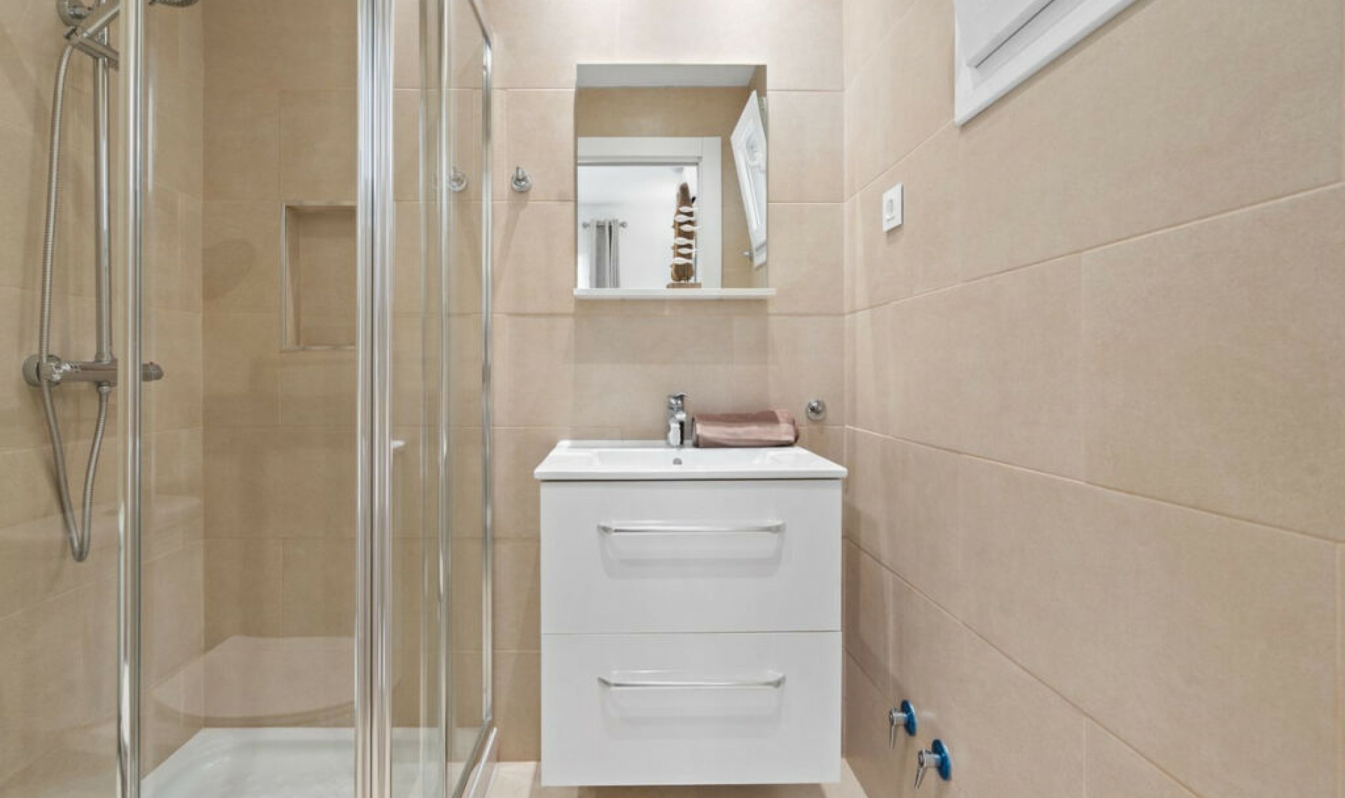 Resale - House -
Torreblanca