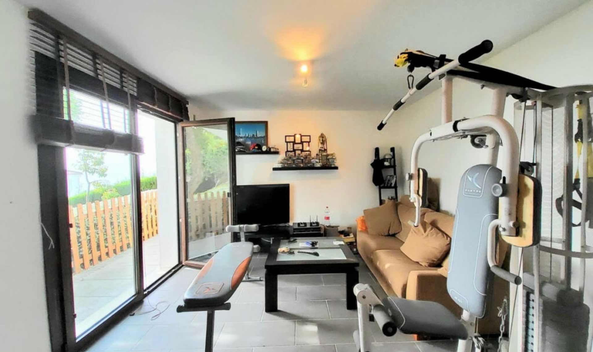 Resale - House -
Torreguadiaro