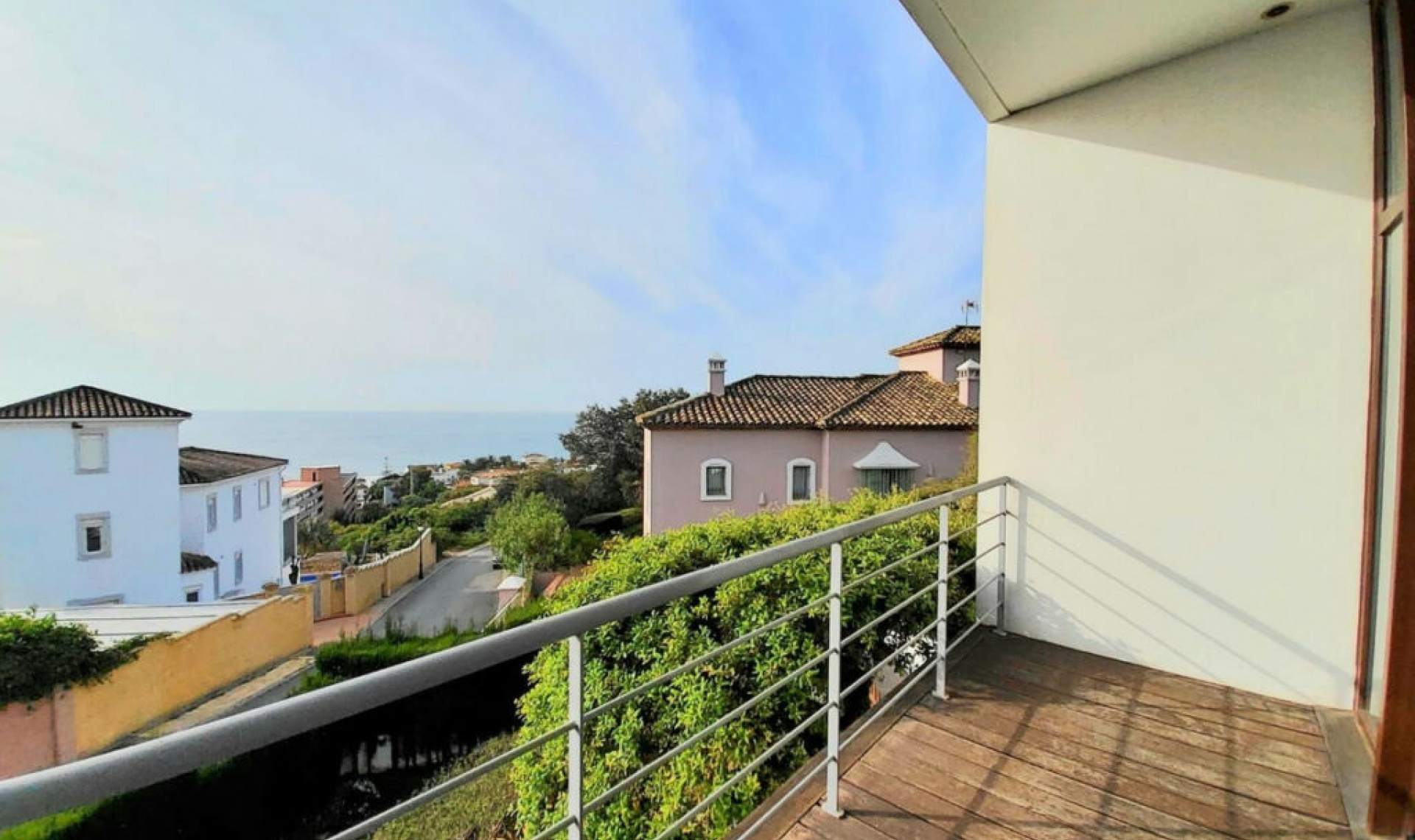 Resale - House -
Torreguadiaro