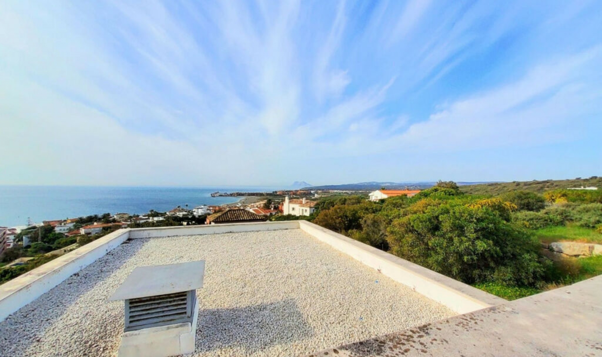 Resale - House -
Torreguadiaro