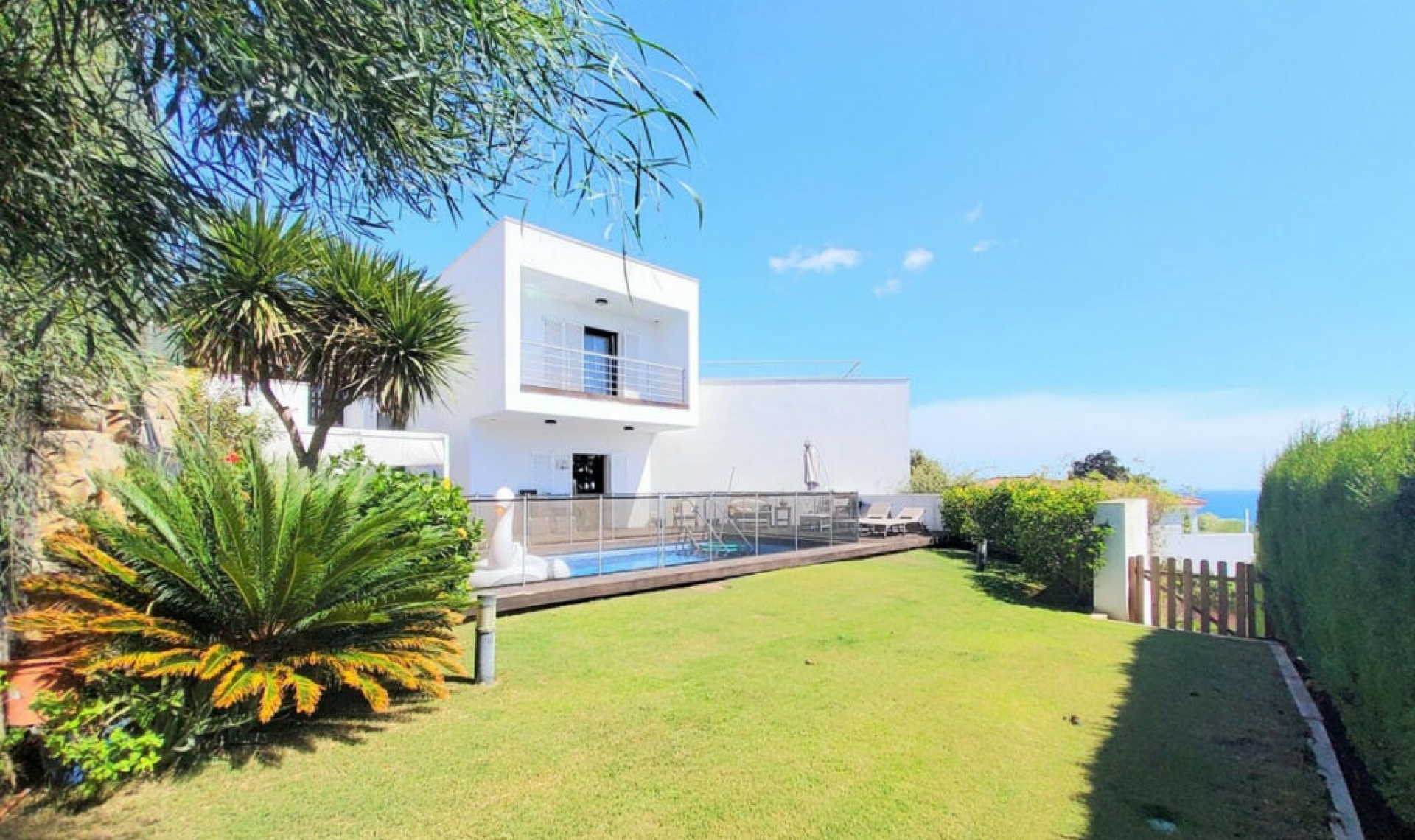 Resale - House -
Torreguadiaro