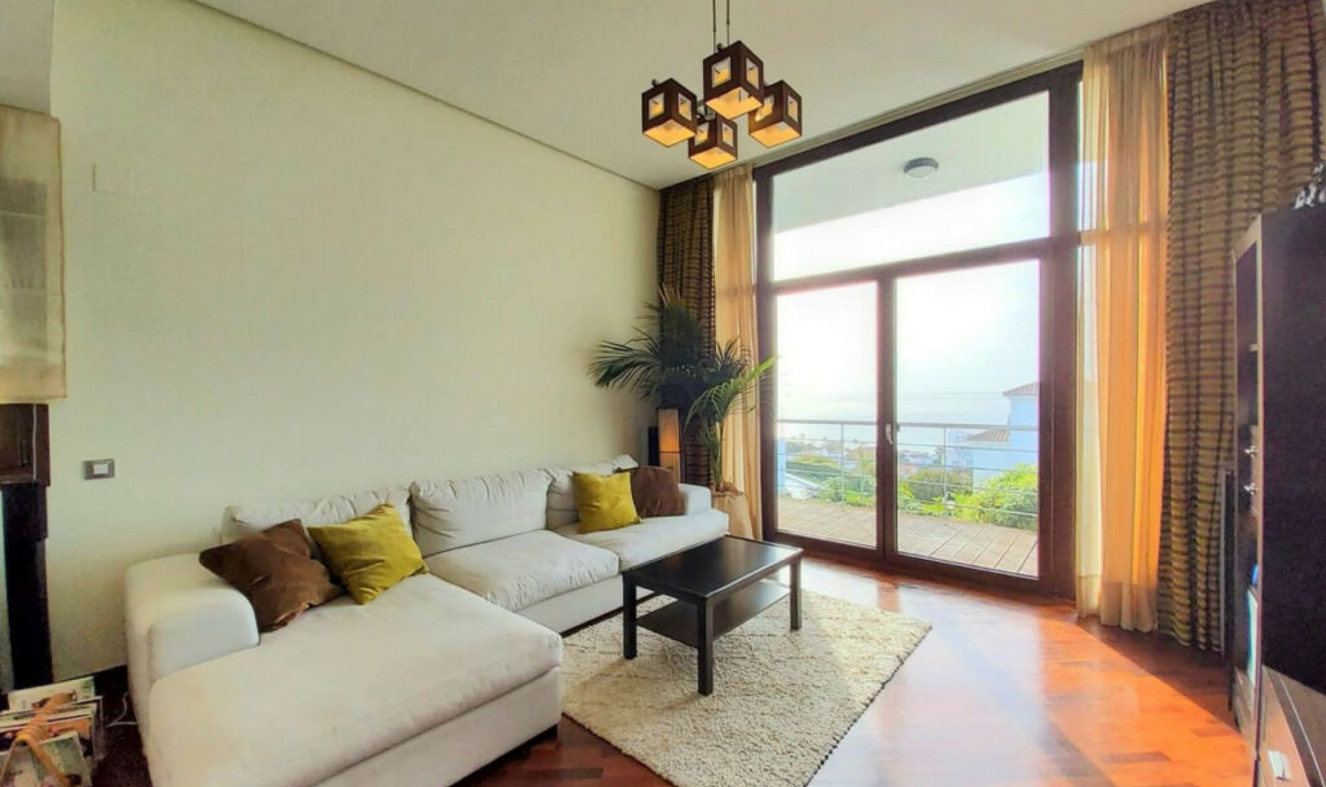 Resale - House -
Torreguadiaro