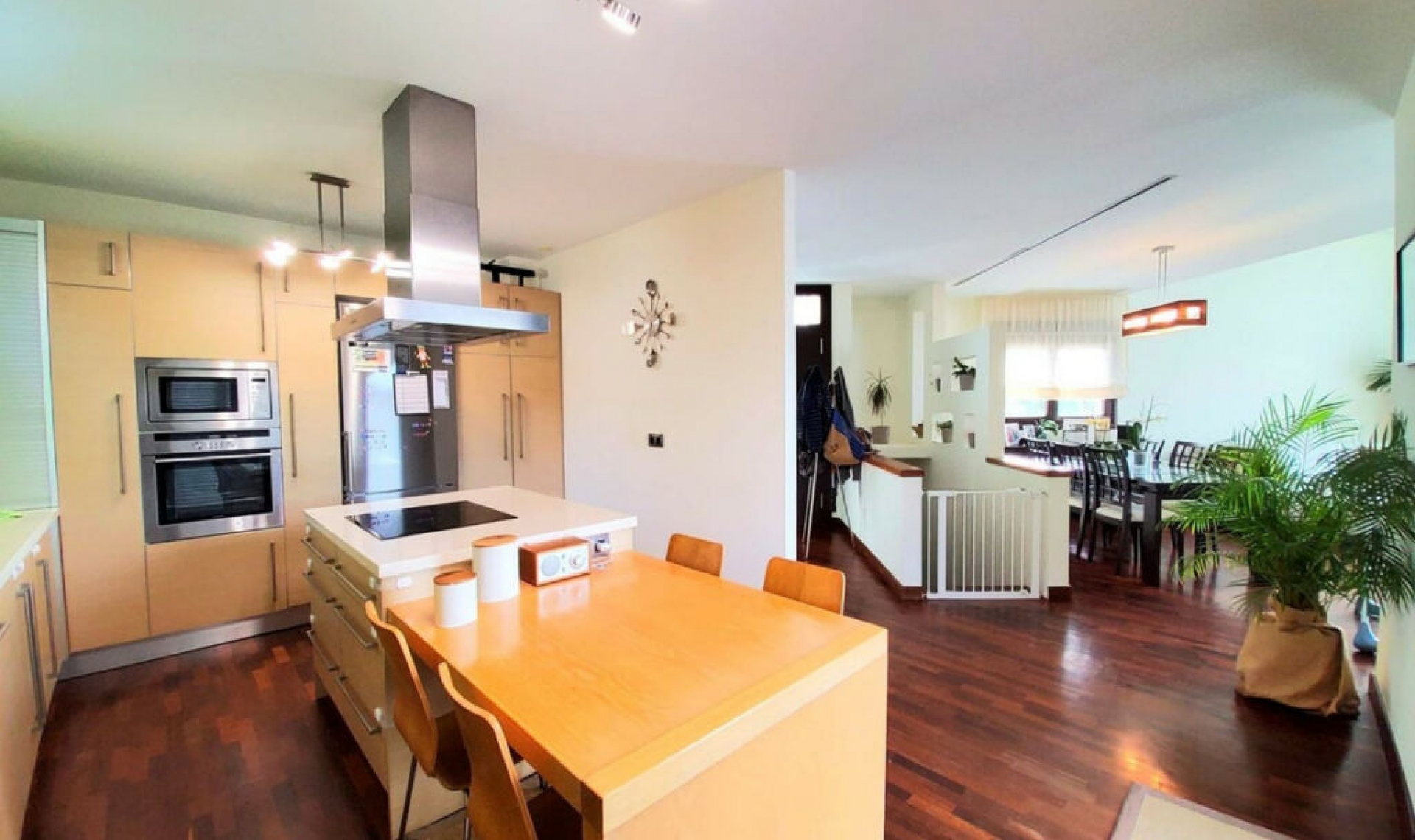 Resale - House -
Torreguadiaro