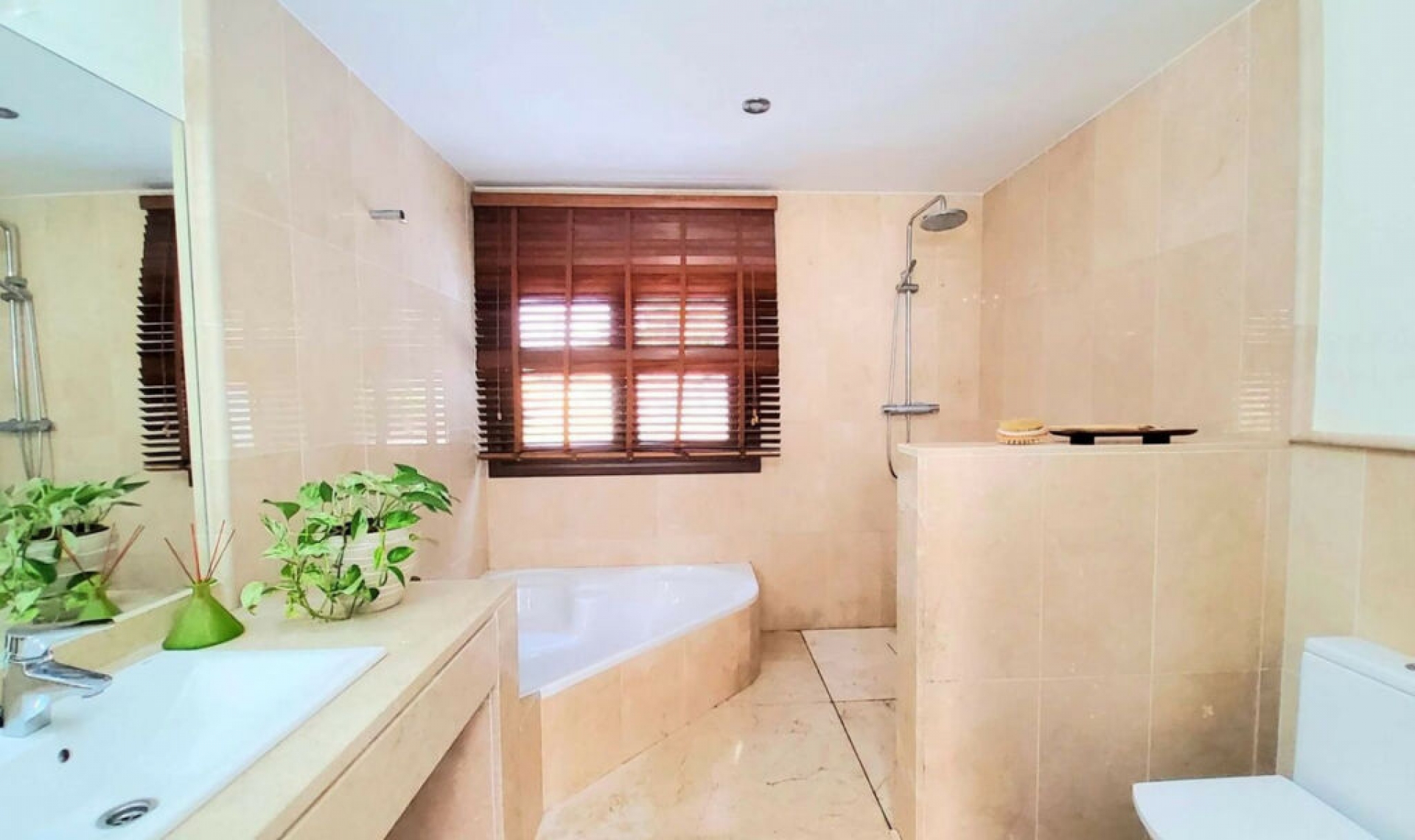 Resale - House -
Torreguadiaro