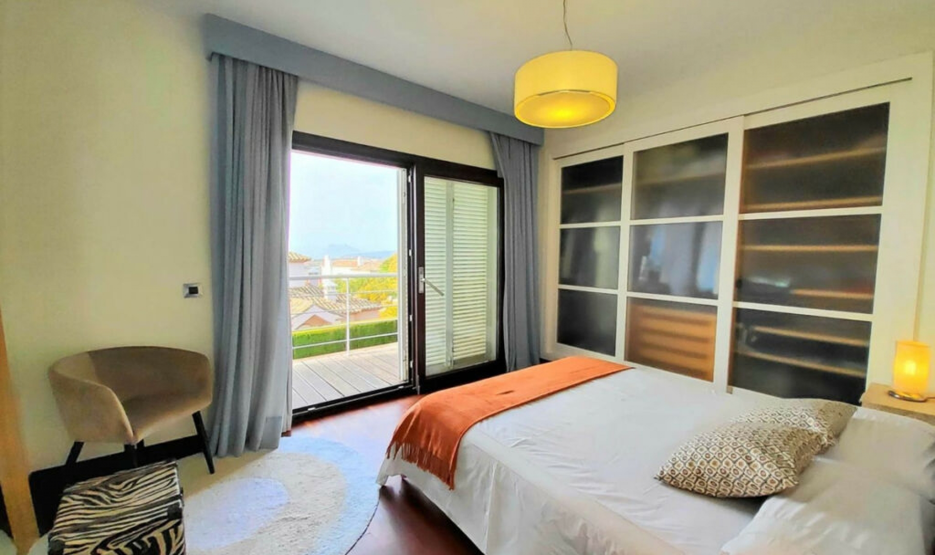 Resale - House -
Torreguadiaro