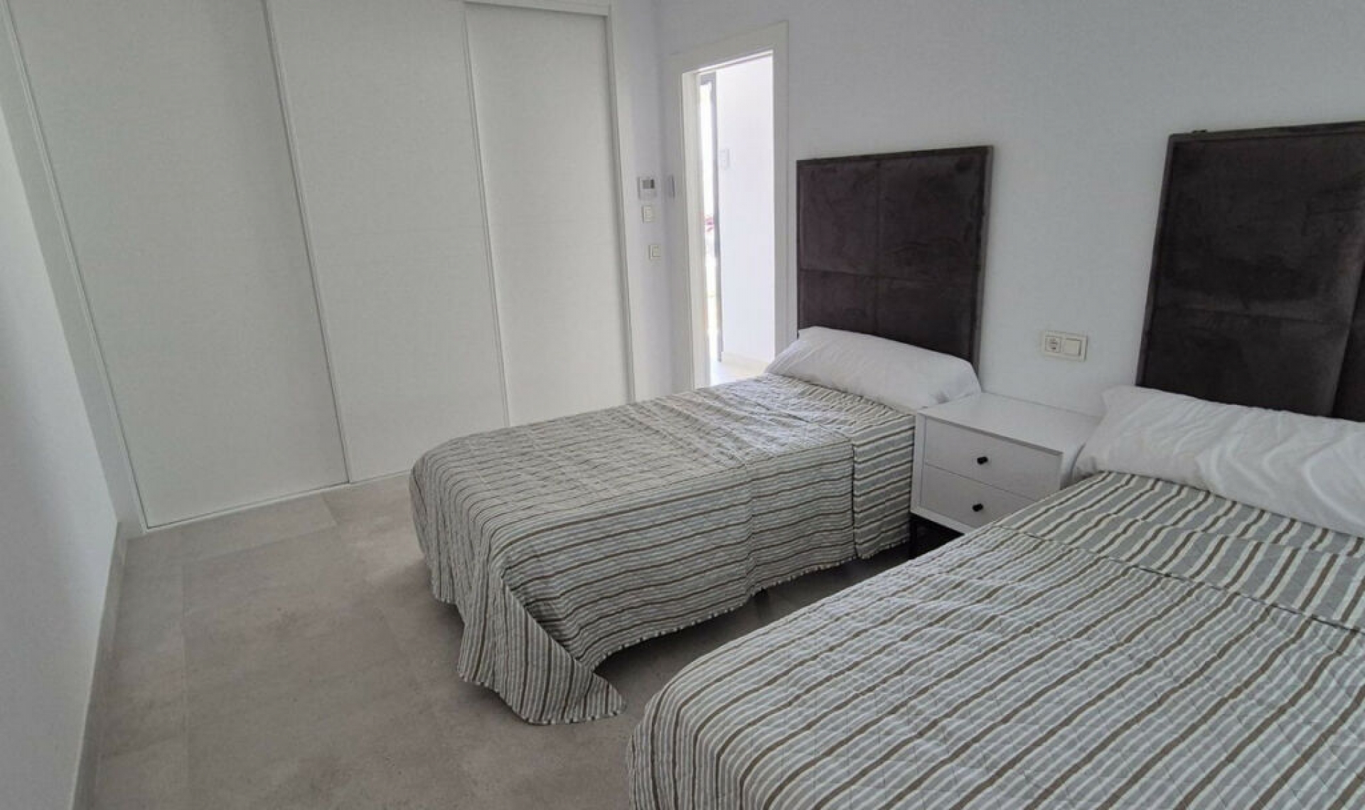 Resale - House -
Torreguadiaro