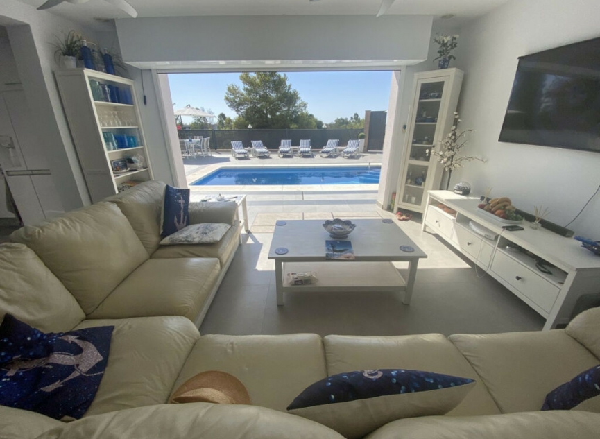 Resale - House -
Torremolinos