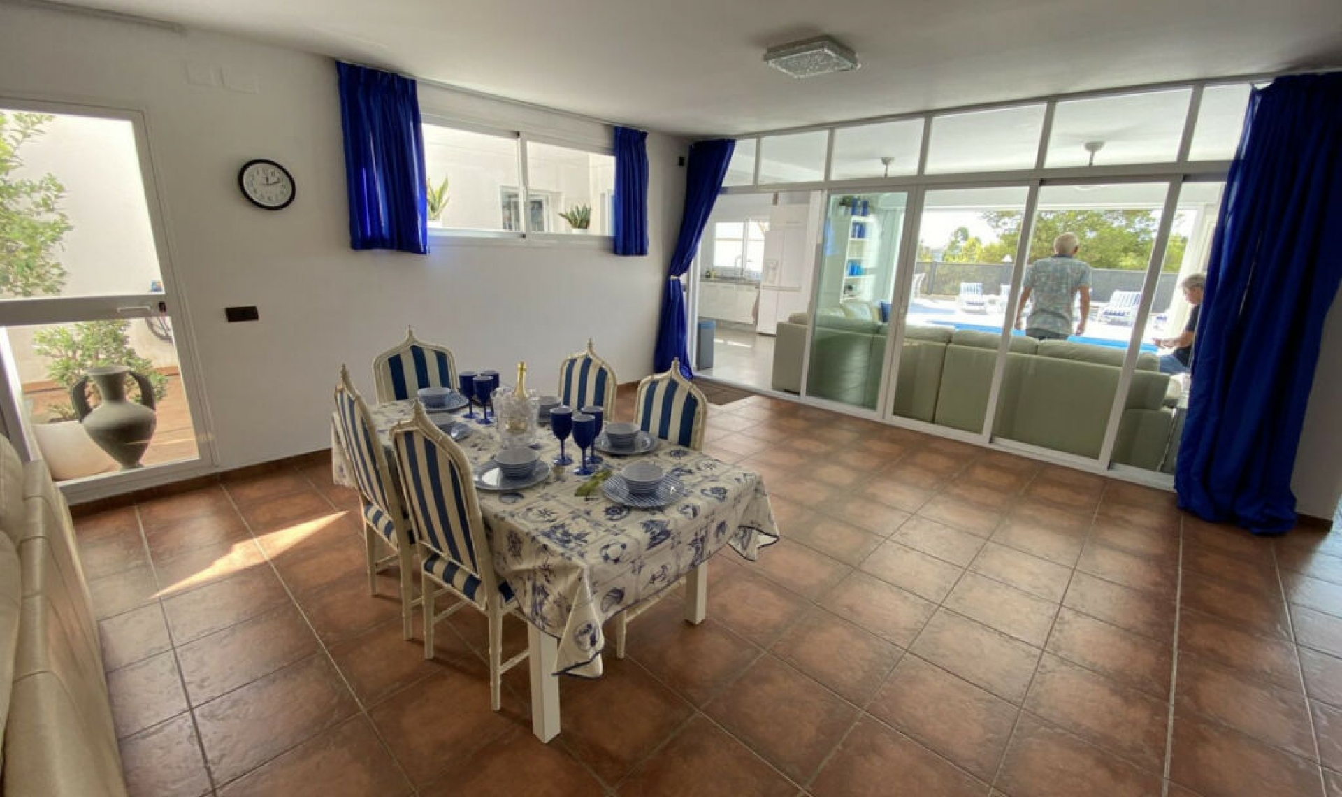Resale - House -
Torremolinos