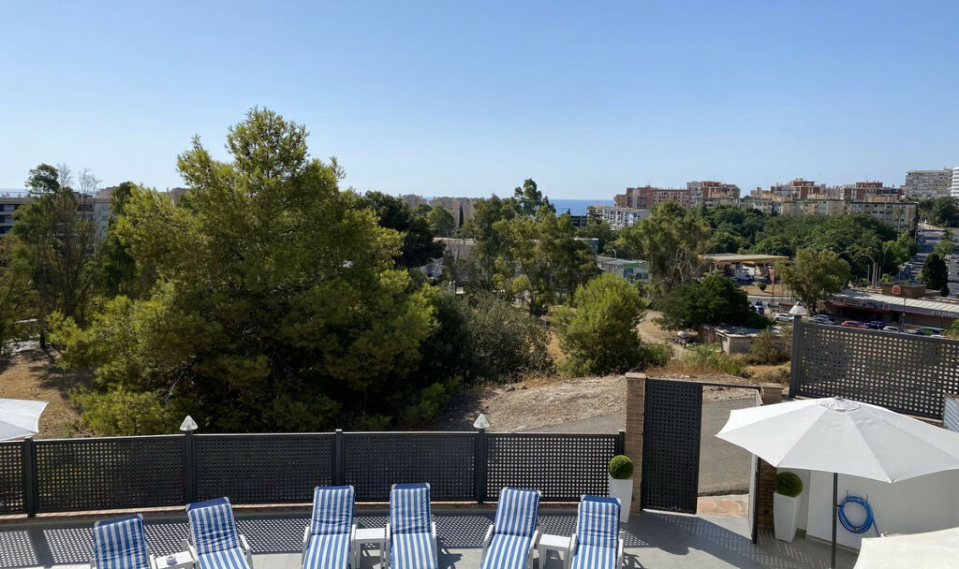 Resale - House -
Torremolinos