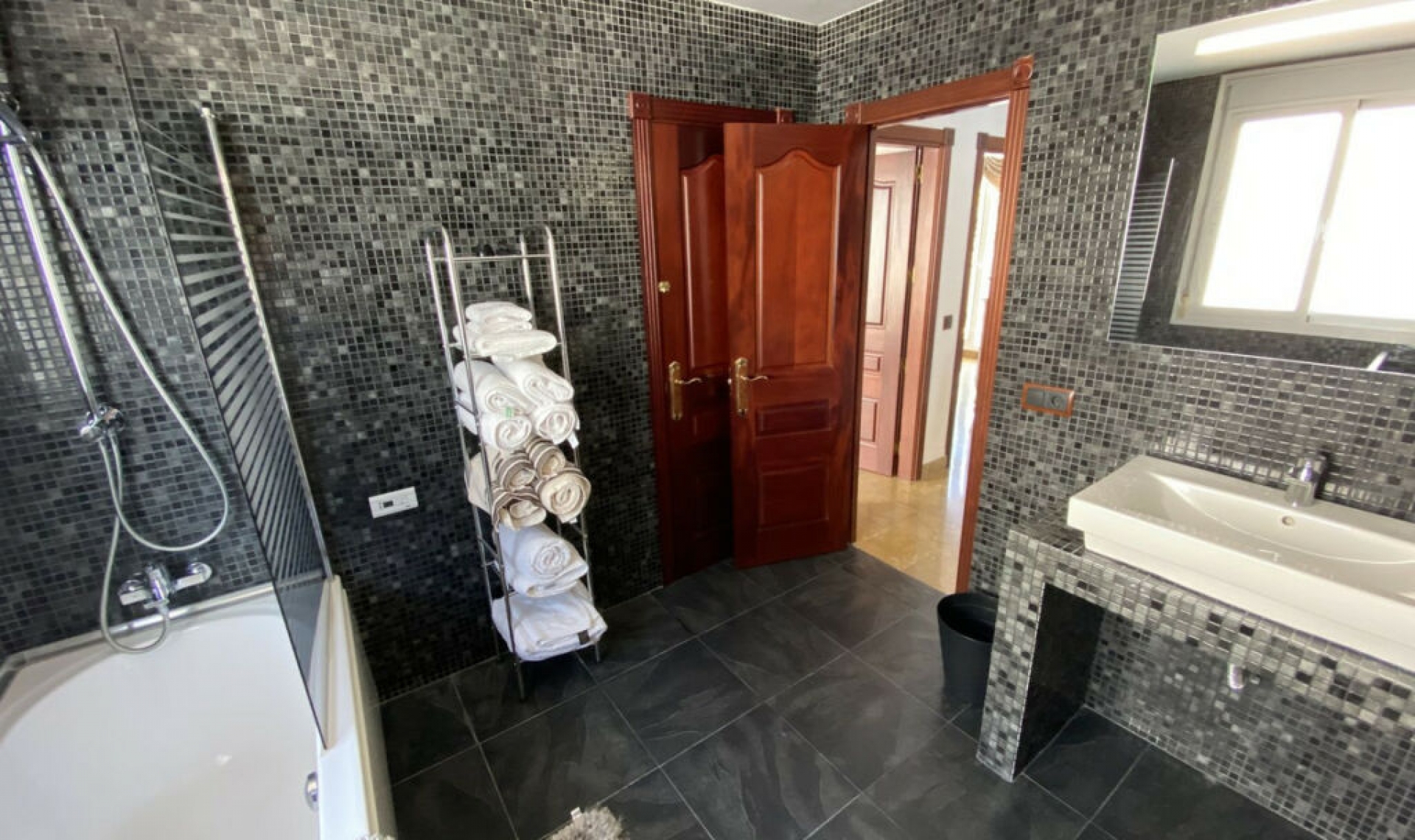 Resale - House -
Torremolinos