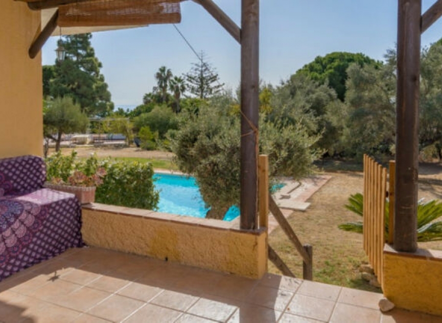 Resale - House -
Torremolinos