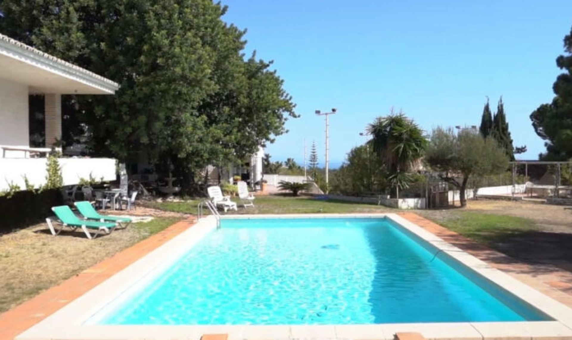 Resale - House -
Torremolinos