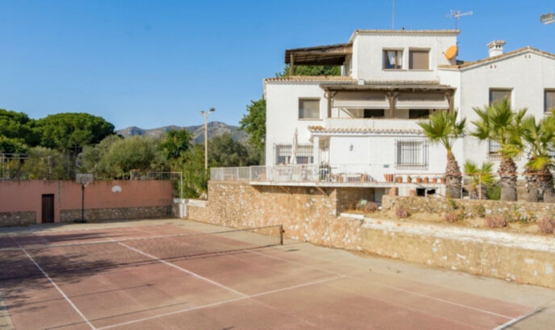 Resale - House -
Torremolinos