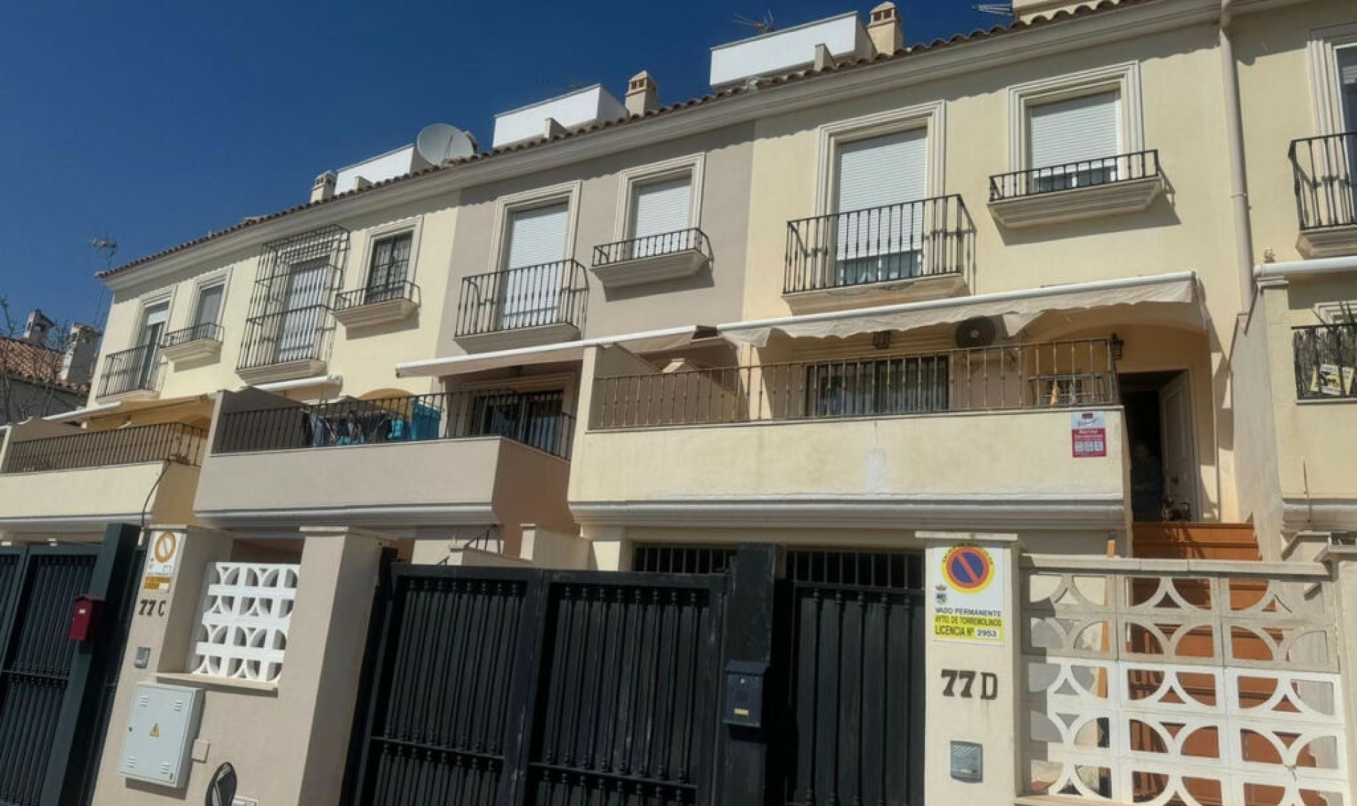 Resale - House -
Torremolinos