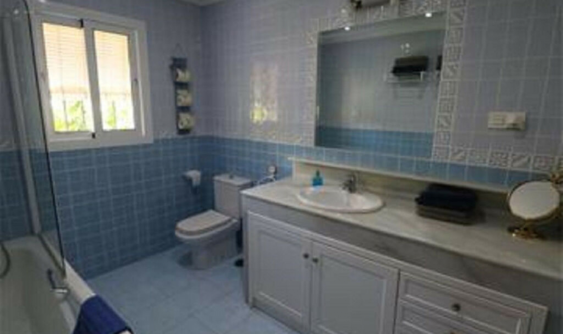 Resale - House -
Torremolinos
