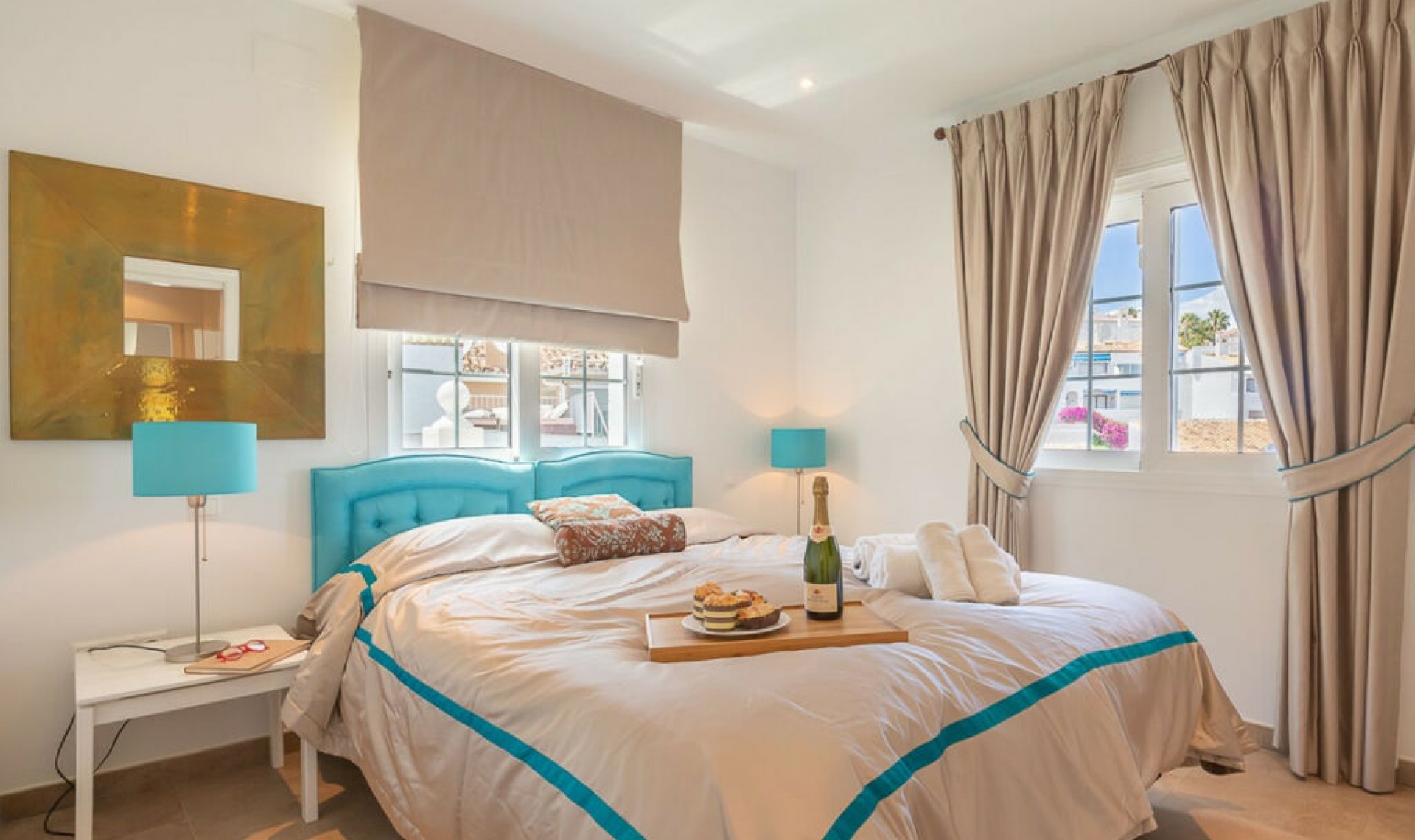 Resale - House -
Torrenueva