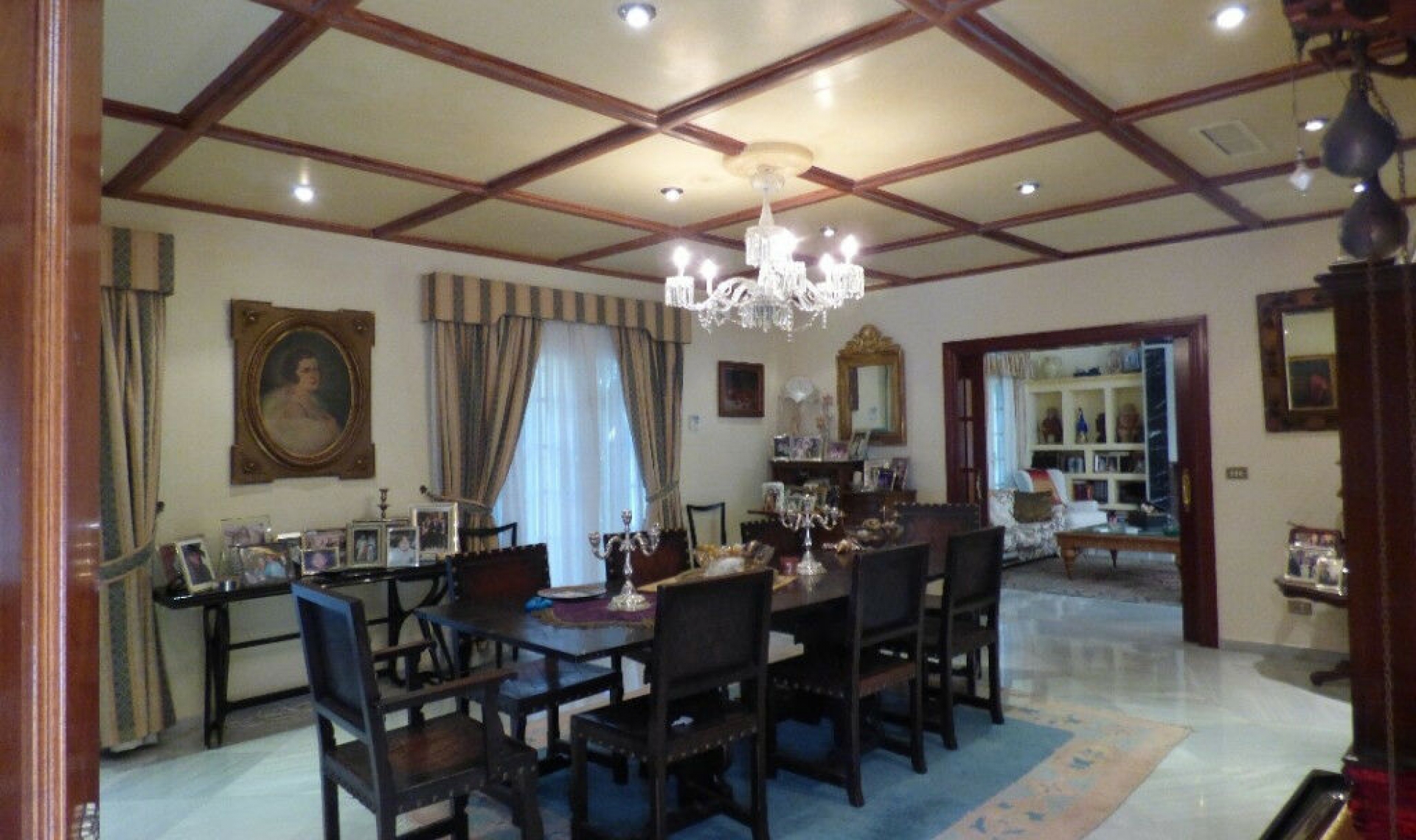 Resale - House -
Torrenueva