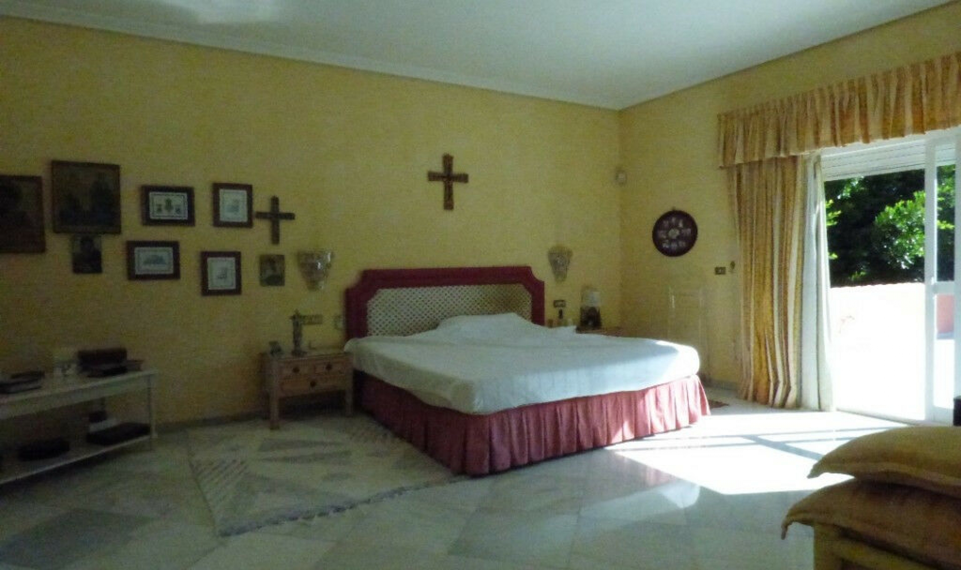 Resale - House -
Torrenueva