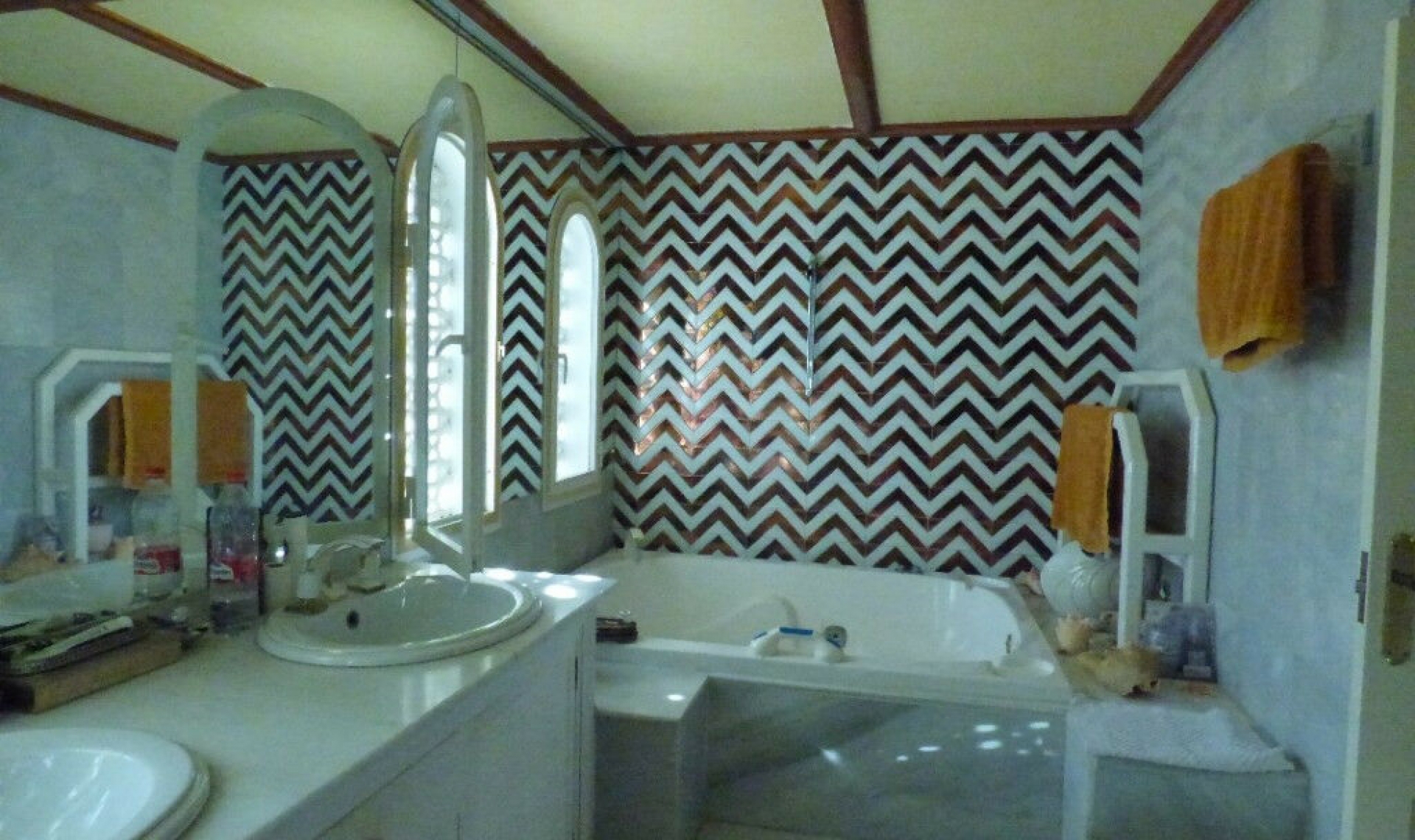 Resale - House -
Torrenueva