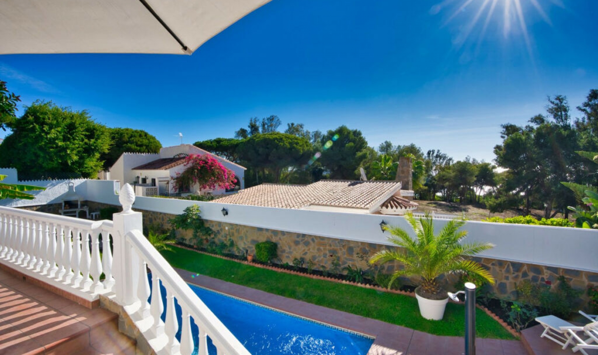 Resale - House -
Torrenueva