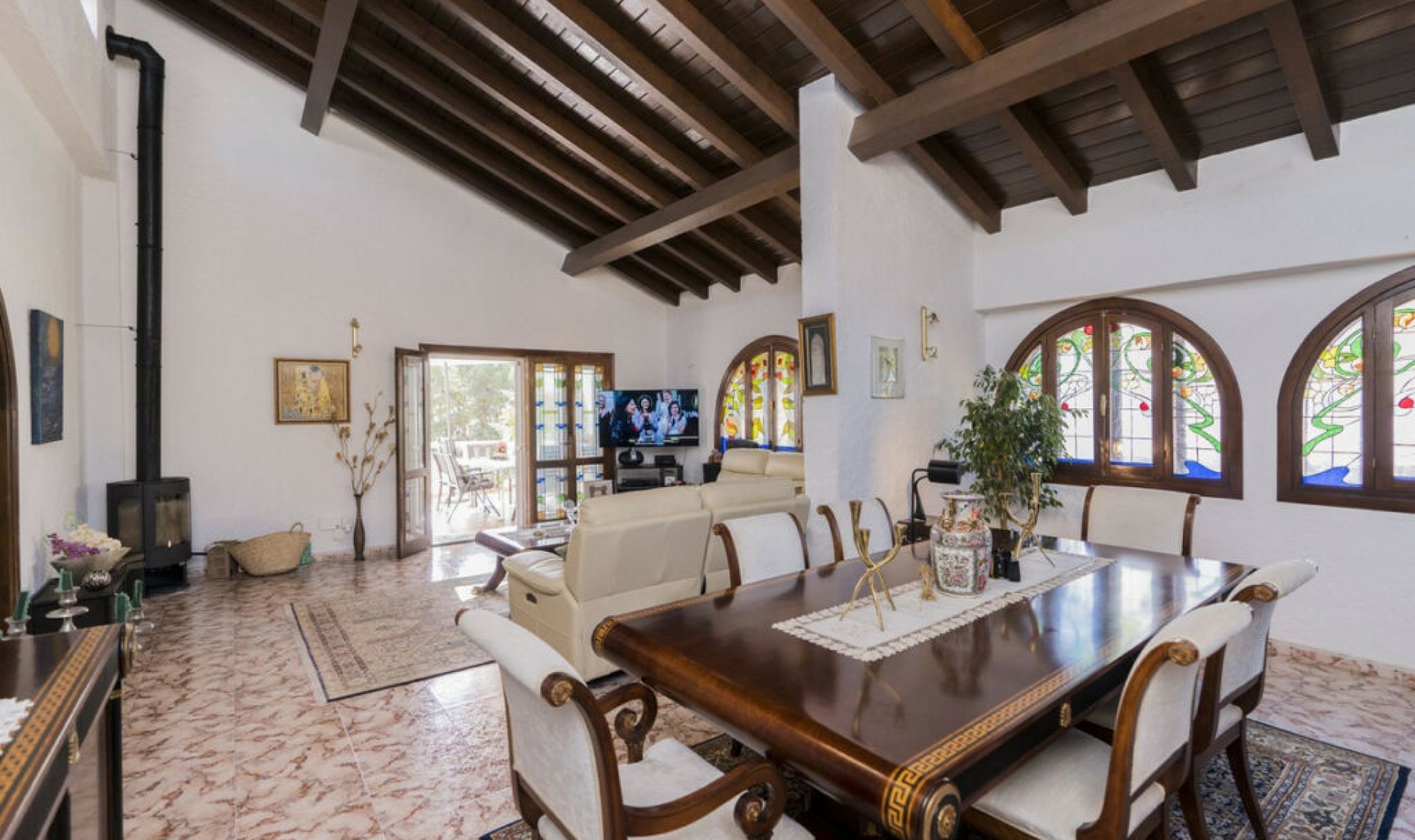 Resale - House -
Torrenueva