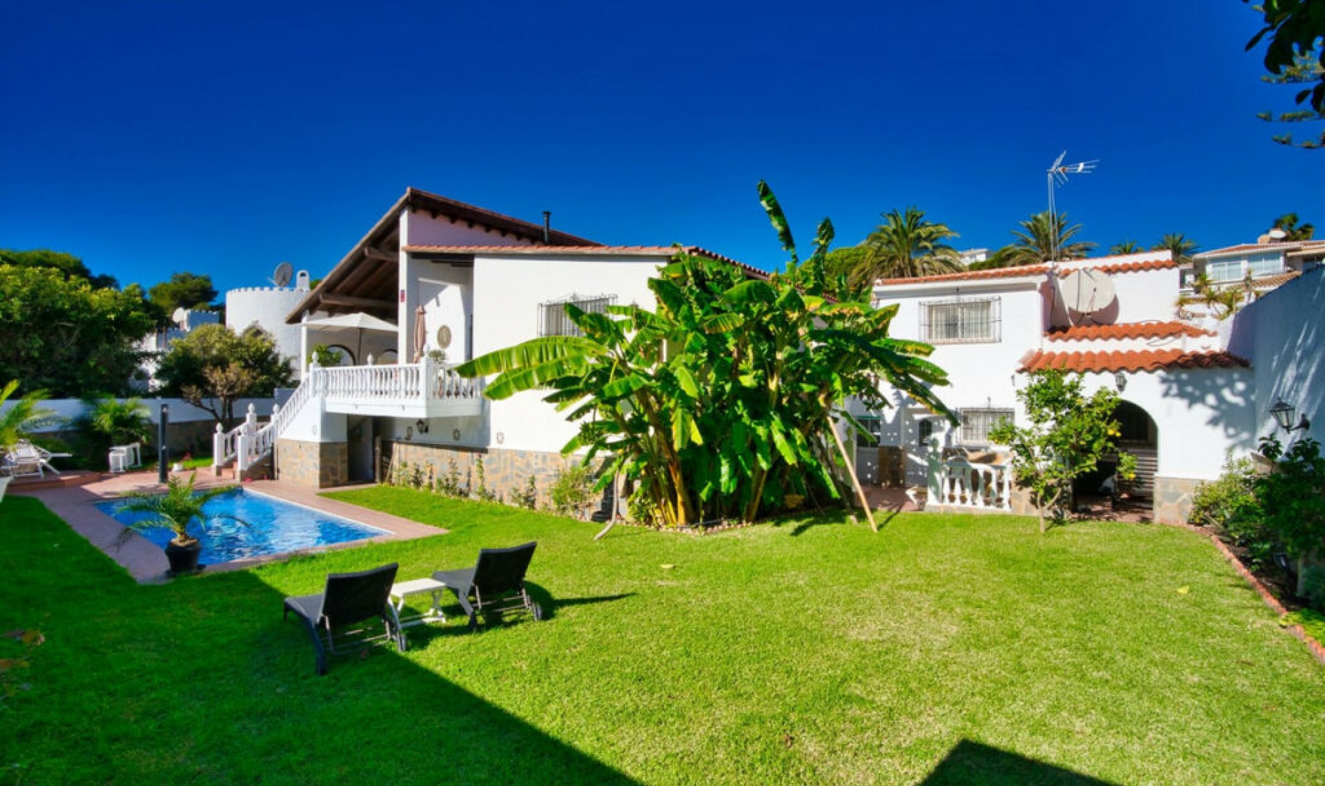 Resale - House -
Torrenueva