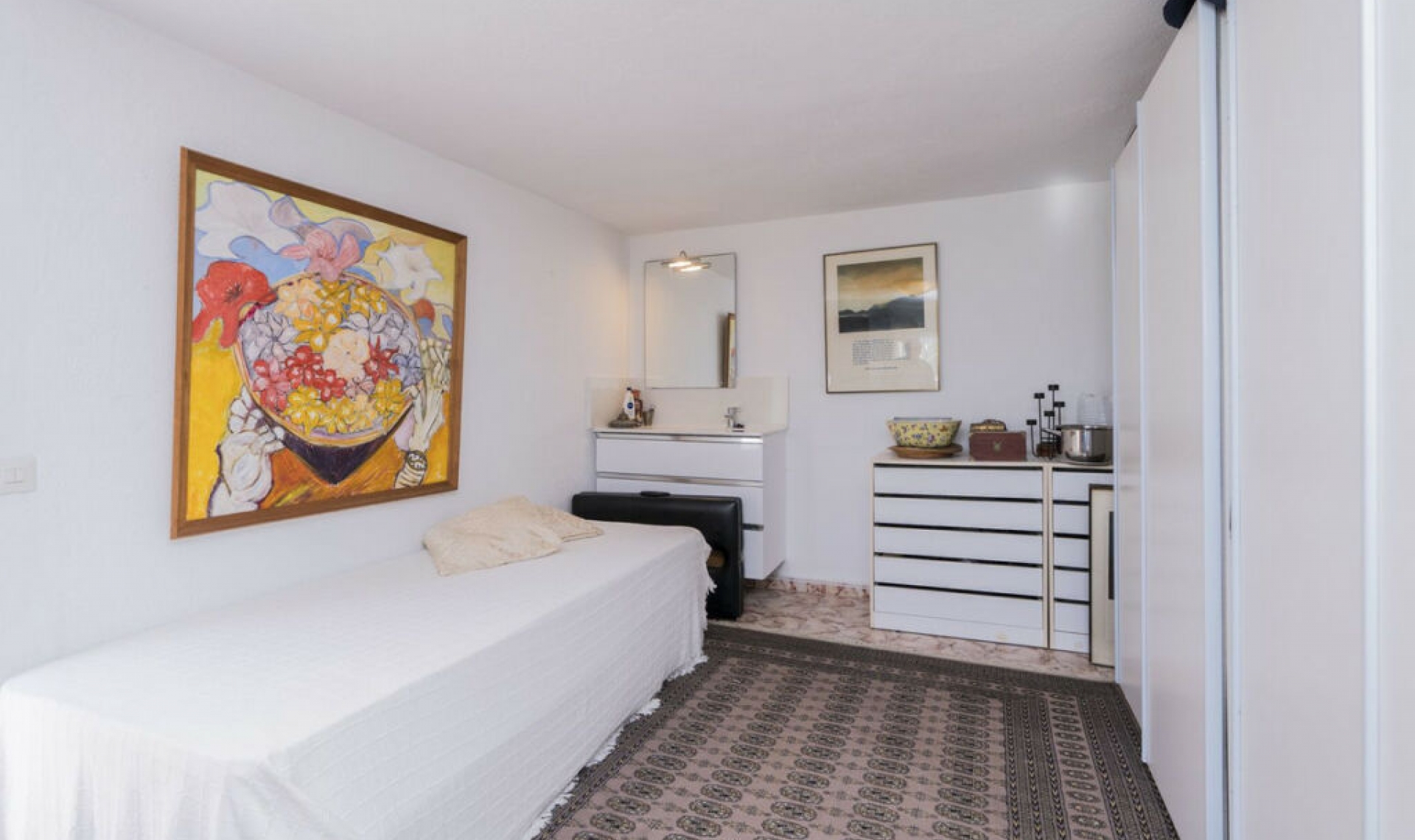 Resale - House -
Torrenueva