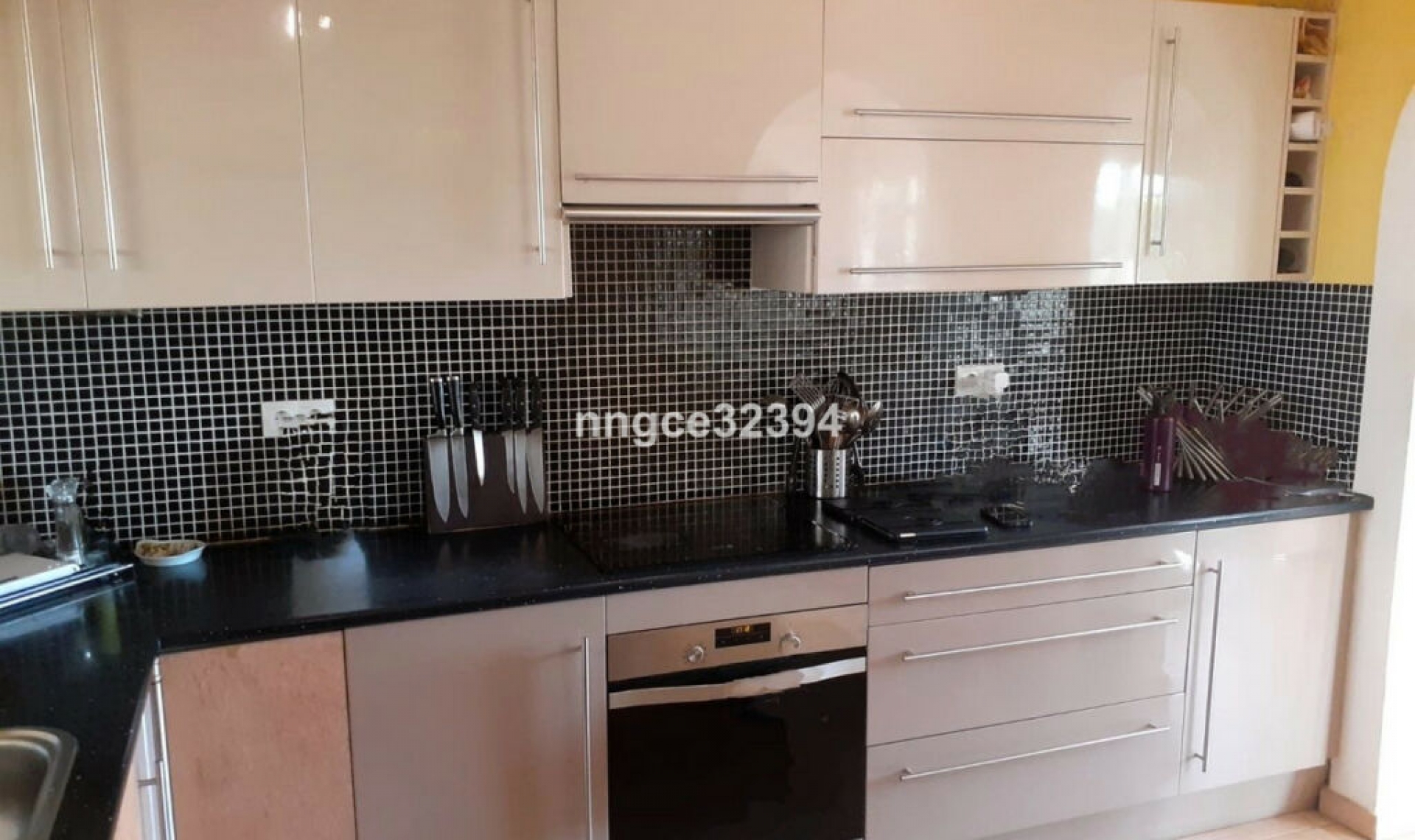 Resale - House -
Torrenueva